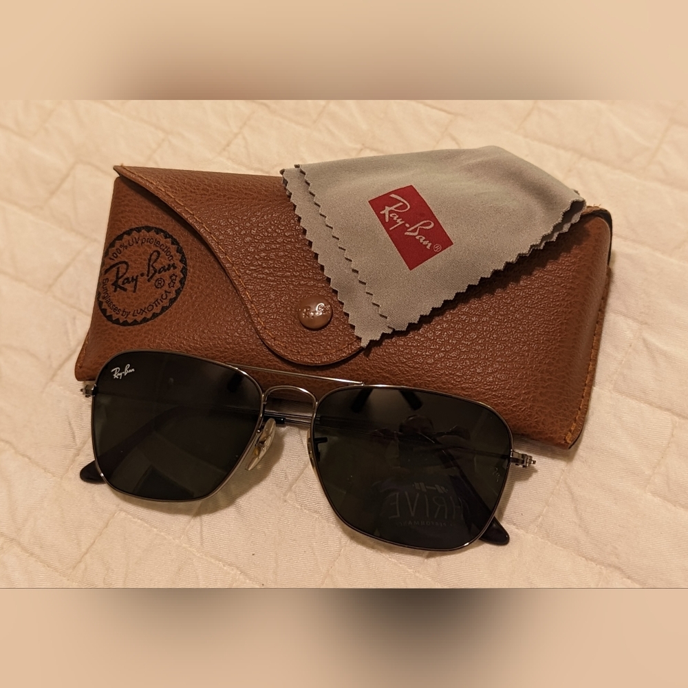 Ray-Ban Caravan RB3136 004 Authentic Unisex Sunglasses, Polished Gun Metal